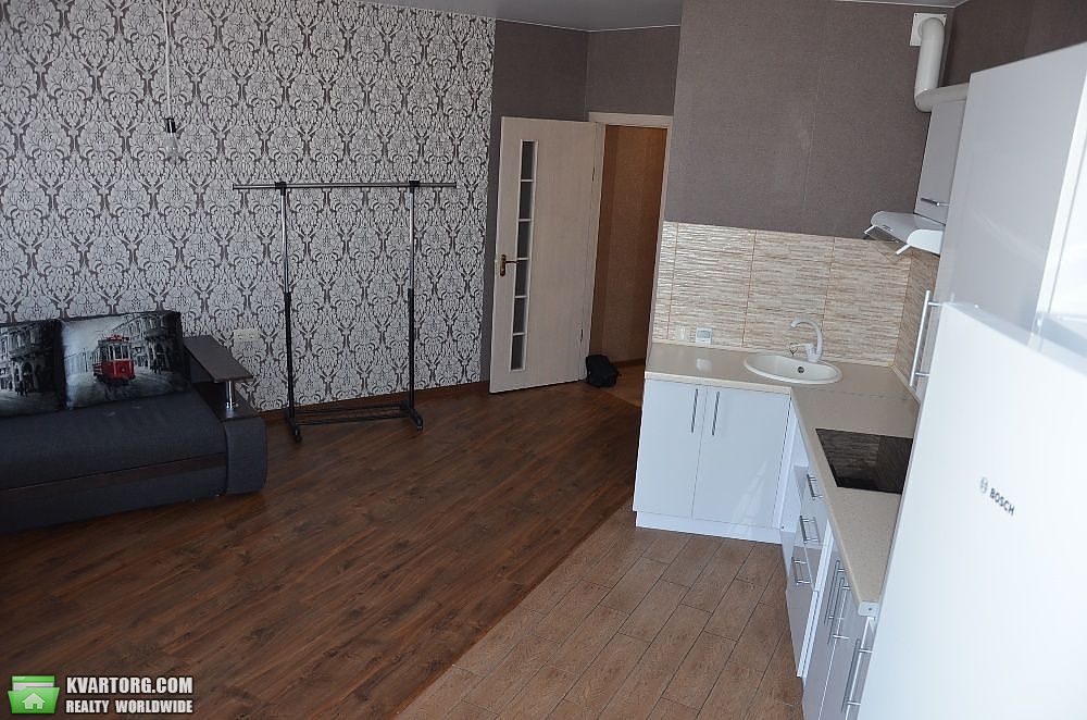 Rent out 1-room apartment. Киев,  Набережно-Корчеватская — photo 2