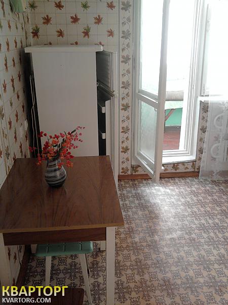Rent out 1-room apartment. Одесса, Жолио Кюри — photo 1
