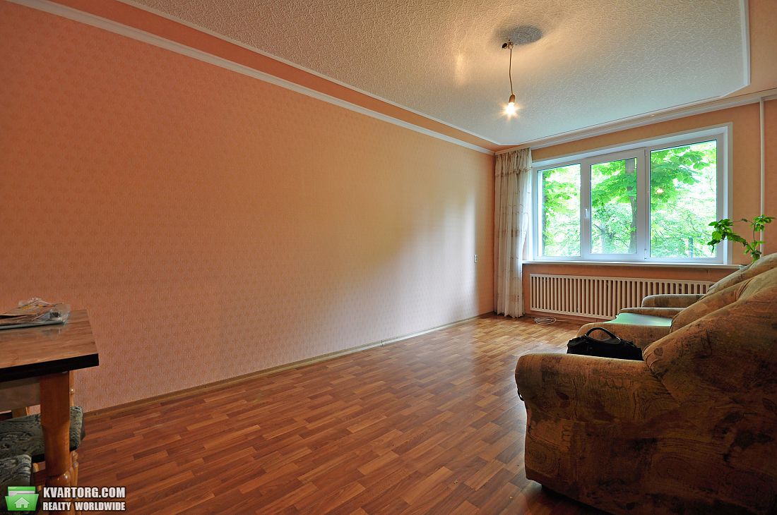 Sell 3-room apartment. Киевская обл., Молодежная — photo 1