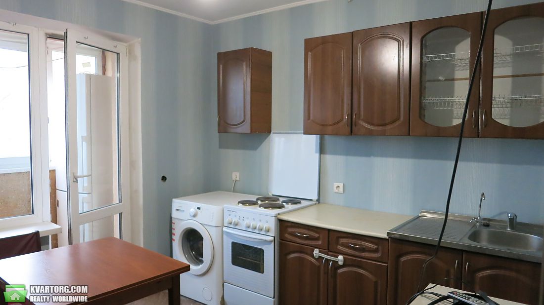 Rent out 2-room apartment. Киев,  Дарницкий бул — photo 8