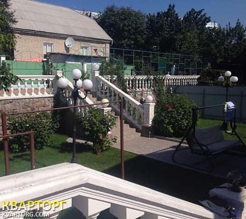 Rent out house. Киев,  Столетова пер — photo 1