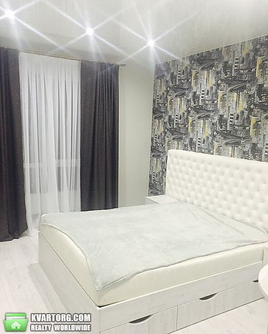 Rent out 2-room apartment. Днепропетровск, Лазаряна — photo 2