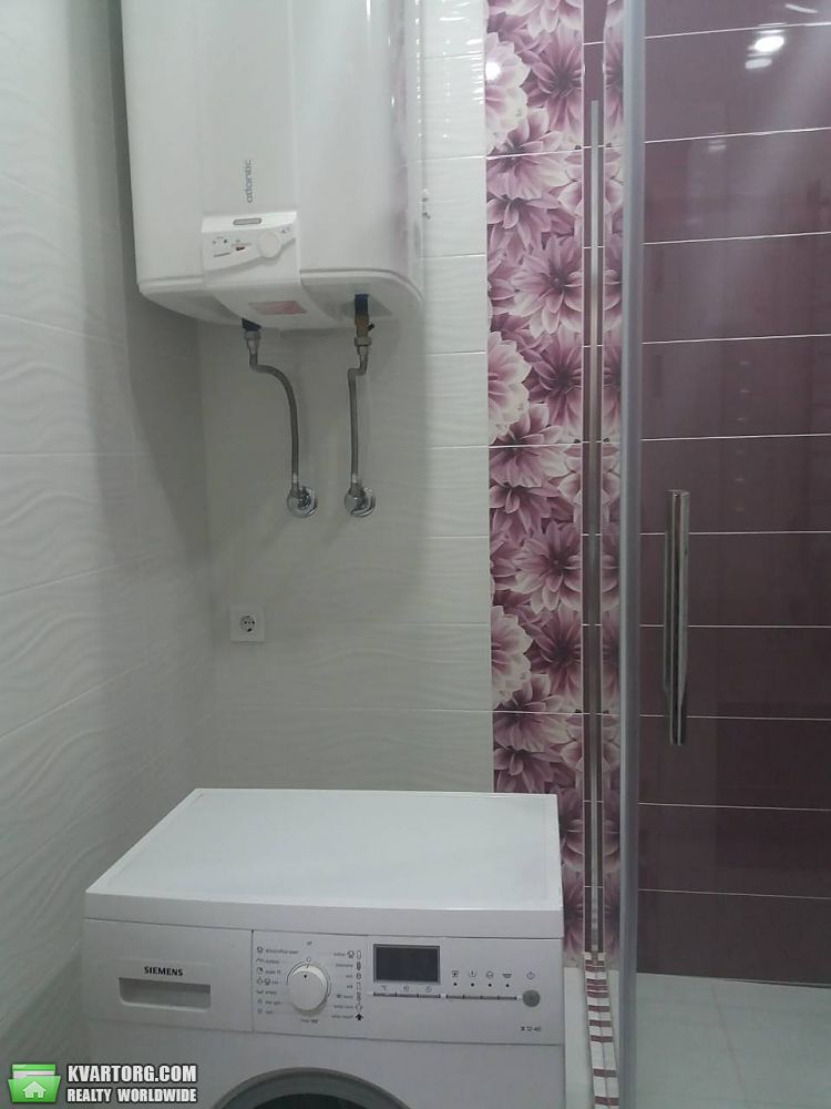 Rent out 2-room apartment. Киев, Харьковское шоссе — photo 10