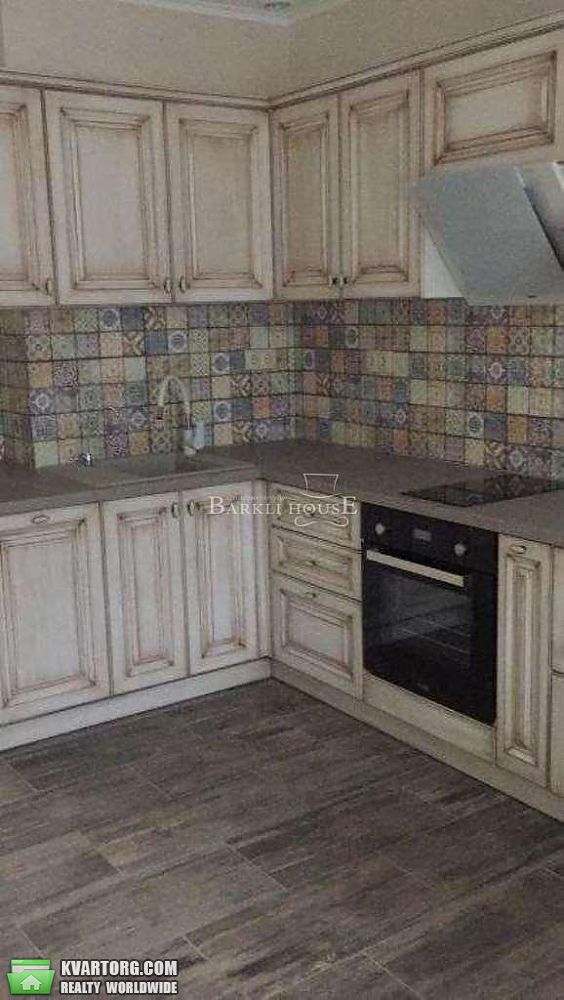 Rent out 2-room apartment. Киев, дегтярная — photo 5