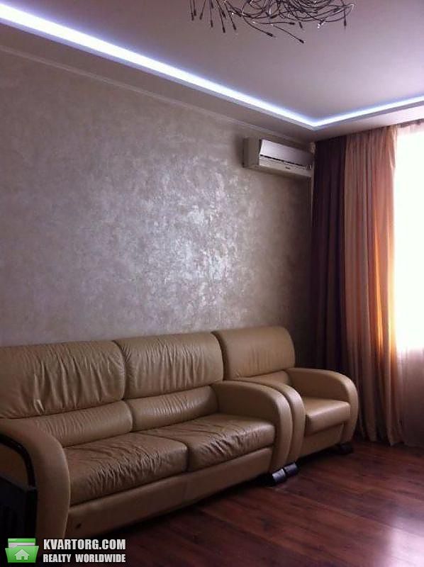 Rent out 3-room apartment. Киев,  Лютеранская — photo 3