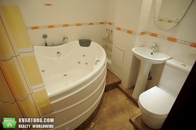 Rent out 3-room apartment. Киев,  Саксаганского — photo 4