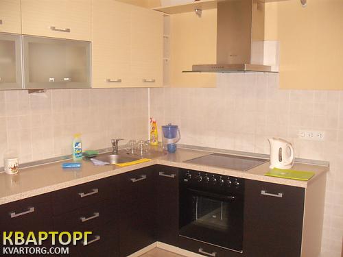 Rent out 2-room apartment. Киев, Верховной Рады бульв. — photo 1