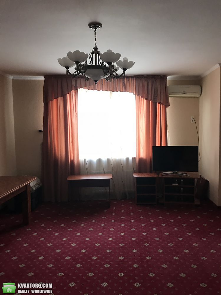 Rent out 3-room apartment. Киев, Окипной — photo 7