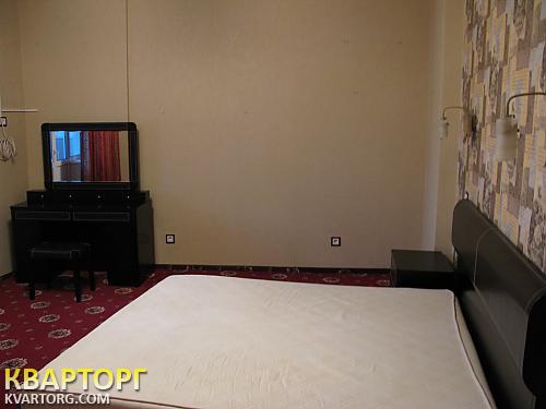Rent out 4-room apartment. Киев, Окипной — photo 6