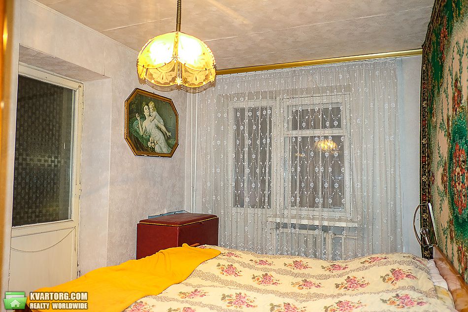 Rent out 3-room apartment. Киев,  Дегтяревская — photo 3