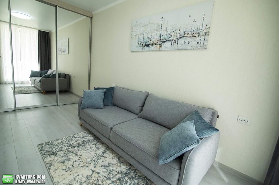 Sell 2-room apartment. Киев,  Березневая — photo 1