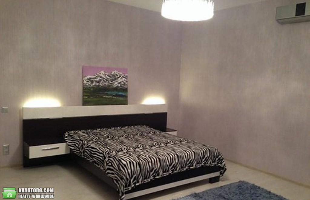 Rent out 3-room apartment. Киев,  Краснова — photo 7