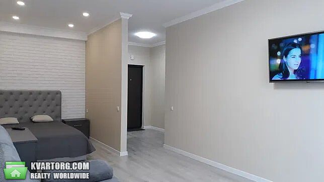 Rent out 1-room apartment. Киев, Юношеская — photo 1