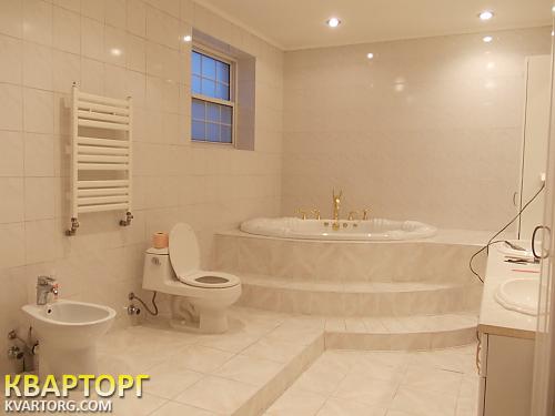 Rent out house. Киев,  Салютная — photo 9