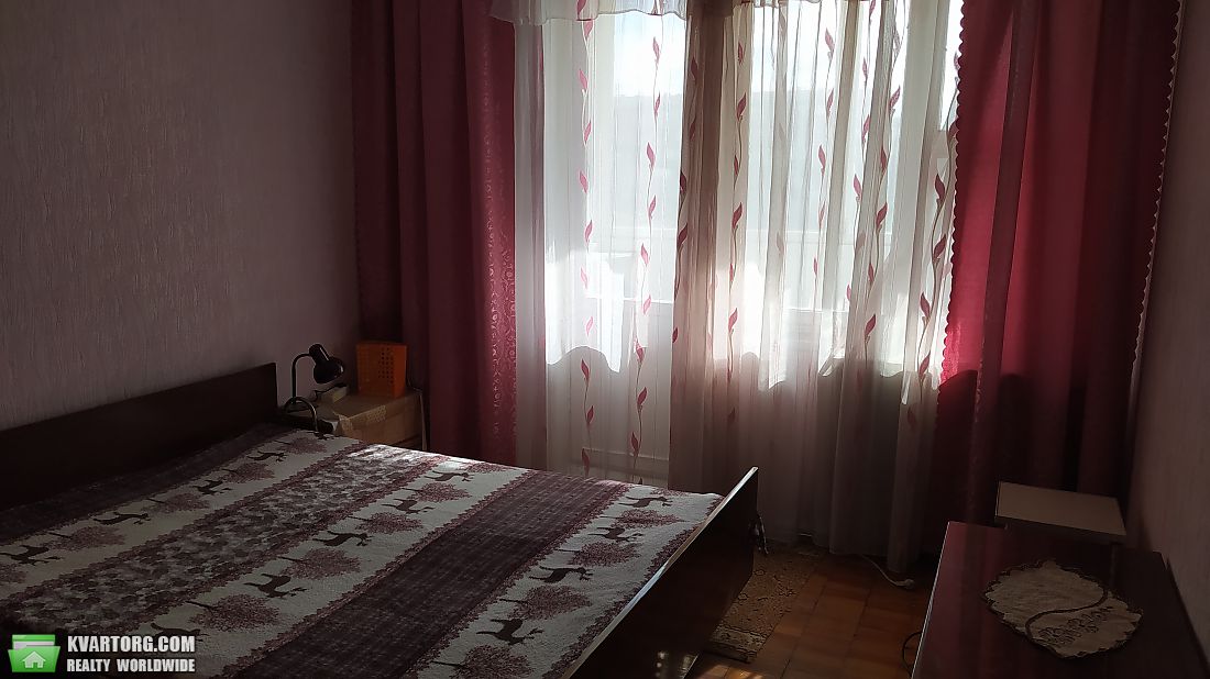 Rent out 2-room apartment. Киев,  Симиренко — photo 4