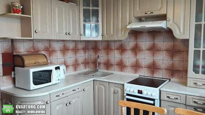Sell 3-room apartment. Киев,  Каштановая — photo 1