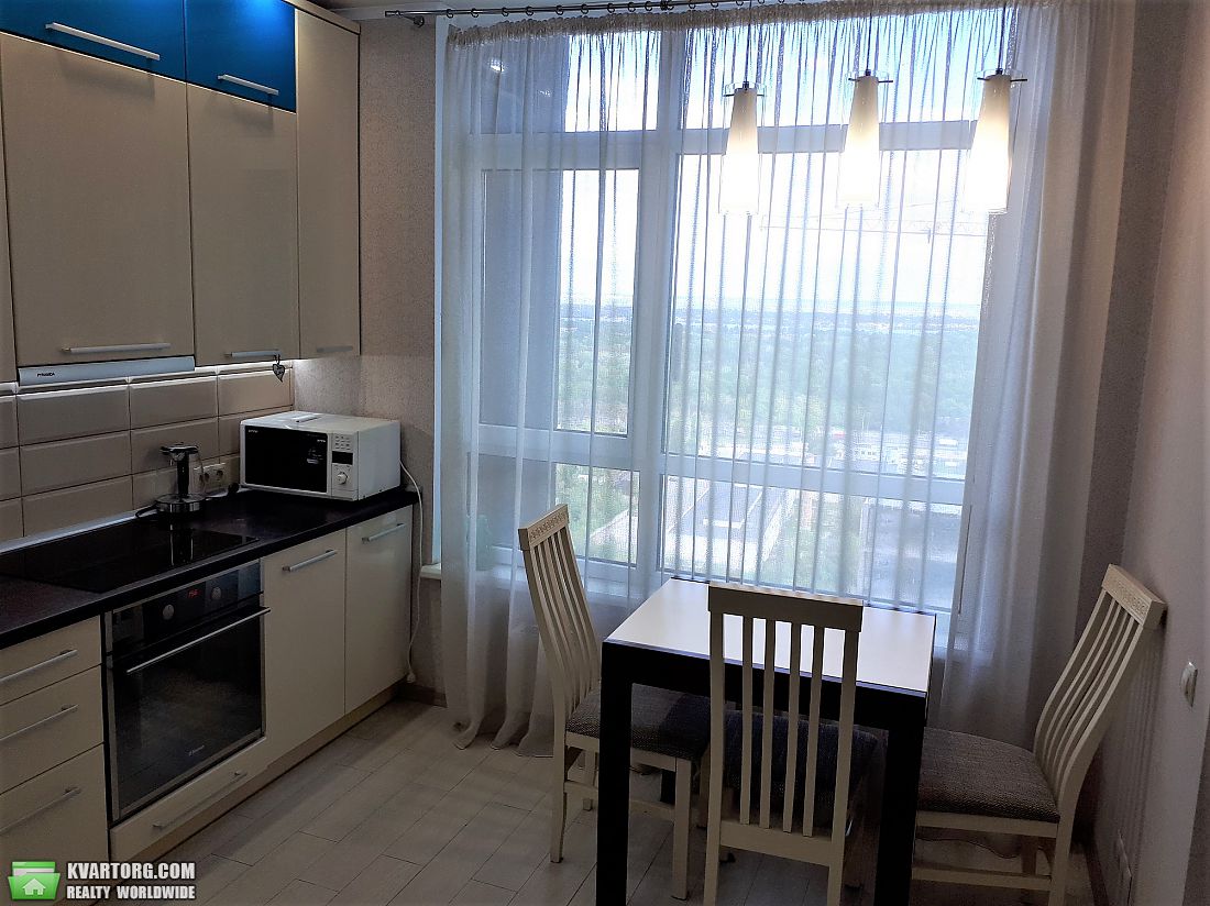 Rent out 1-room apartment. Киев,  Ракетная — photo 3