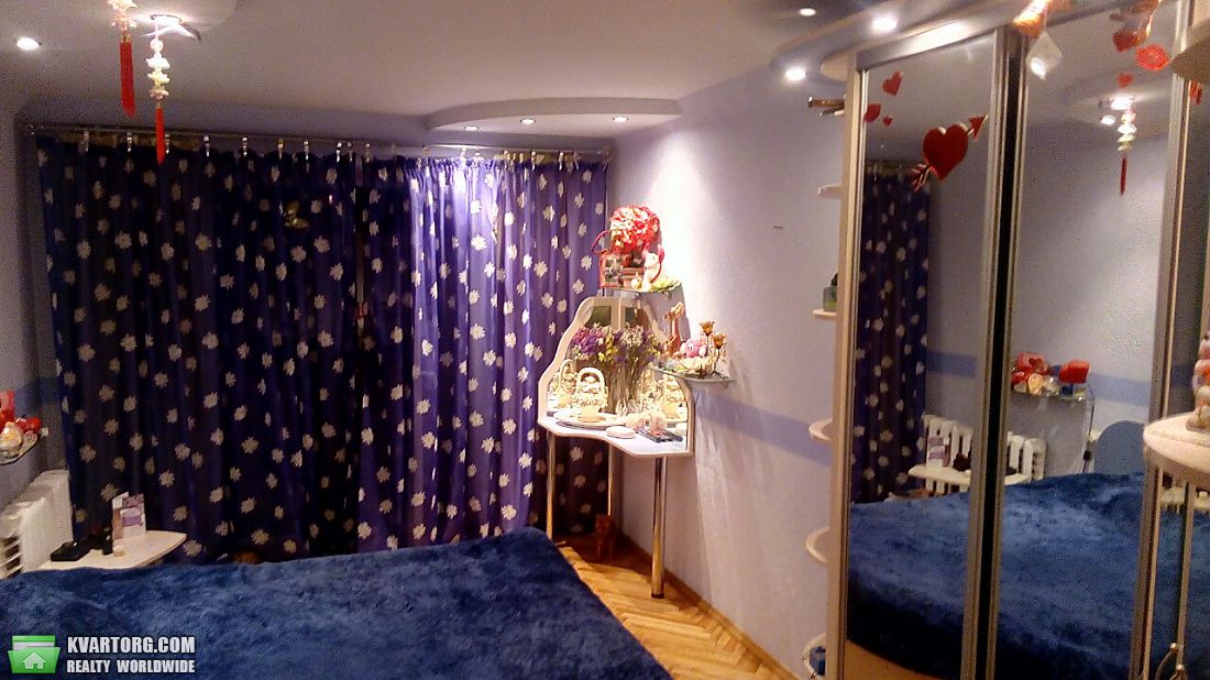 Sell 3-room apartment. Киев,  Курчатова — photo 3