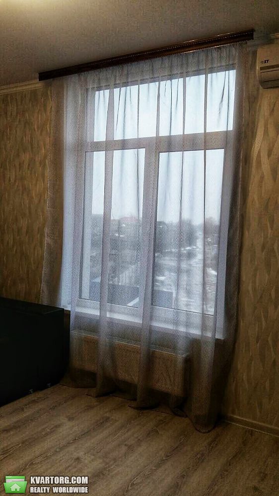 Rent out 1-room apartment. Киев, Волошкова — photo 4
