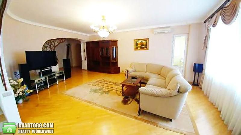 Sell 5-room apartment. Киев,  Драгомирова — photo 1