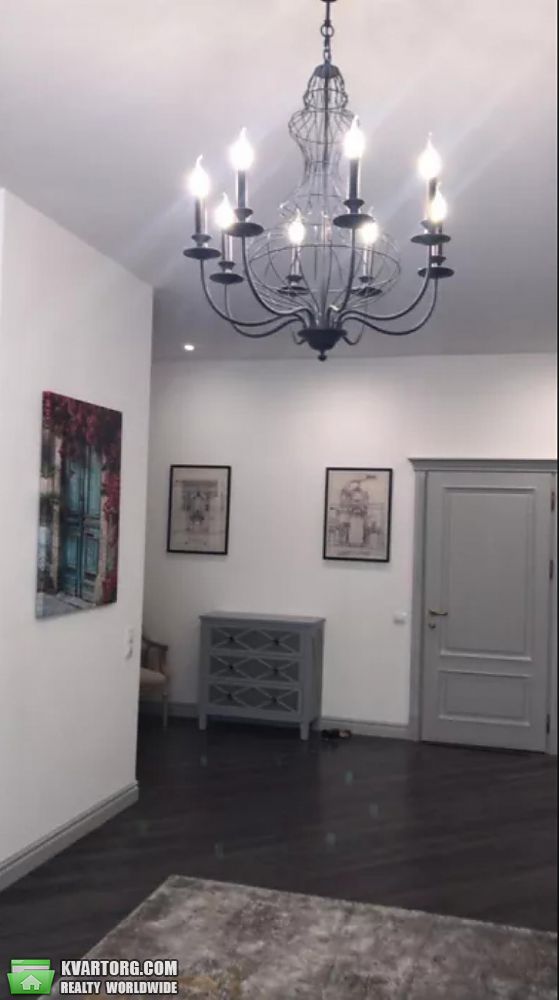 Rent out 2-room apartment. Киев, Дегтярная — photo 5