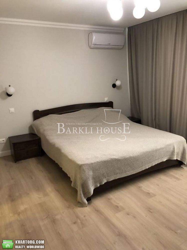 Rent out 3-room apartment. Киев,  Перова бул — photo 4
