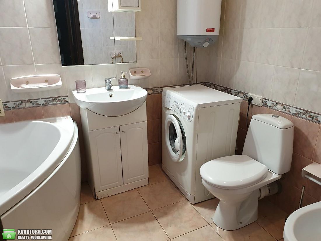 Rent out 3-room apartment. Киев,  Шевченко бул — photo 5