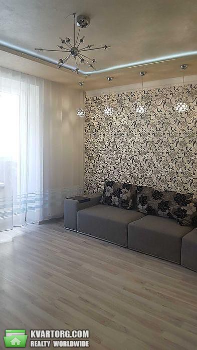 Sell 2-room apartment. Полтава, Майдан Незалежности — photo 2