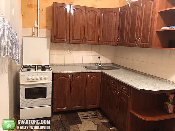 Rent out 1-room apartment. Киев,  Героев Днепра — photo 3