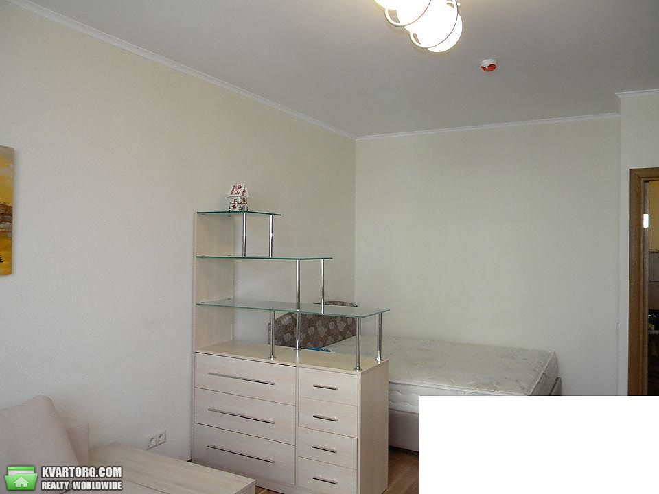 Sell 1-room apartment. Киев,  Воскресенская — photo 3