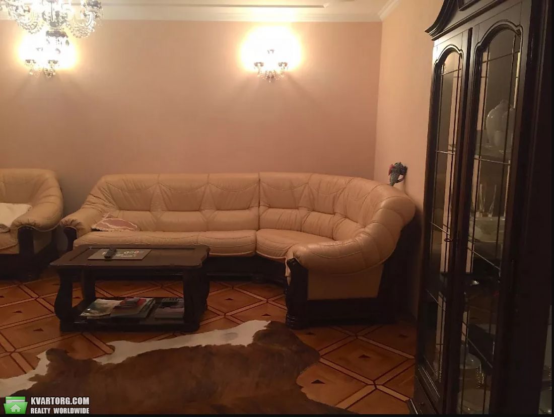 Rent out 3-room apartment. Киев,  Княжий Затон — photo 2