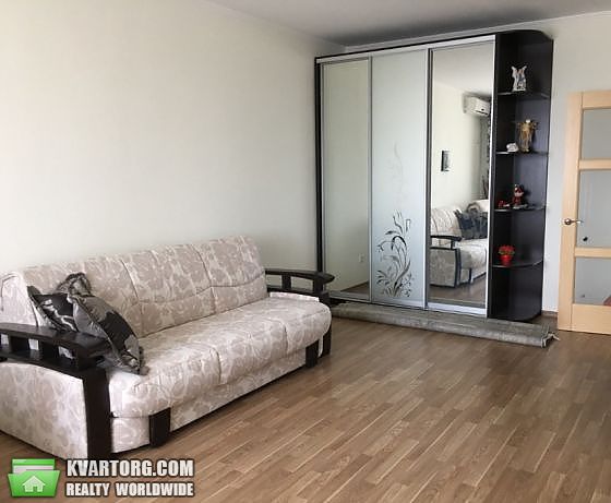 Rent out 1-room apartment. Киев,  Цветаевой — photo 4