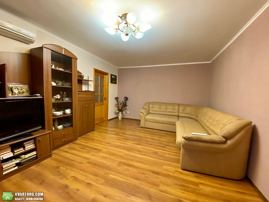 Sell 1-room apartment. Киев,  Олевская — photo 5