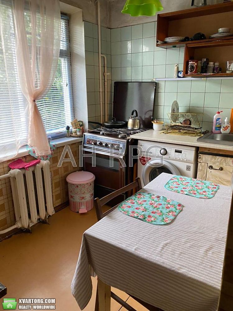 Sell 3-room apartment. Киев,  Зодчих — photo 2