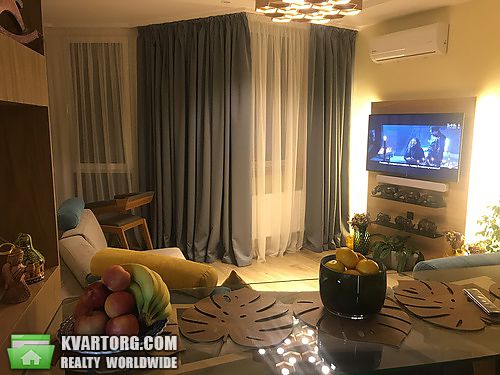 Sell 2-room apartment. Киев,  Ломоносова — photo 1