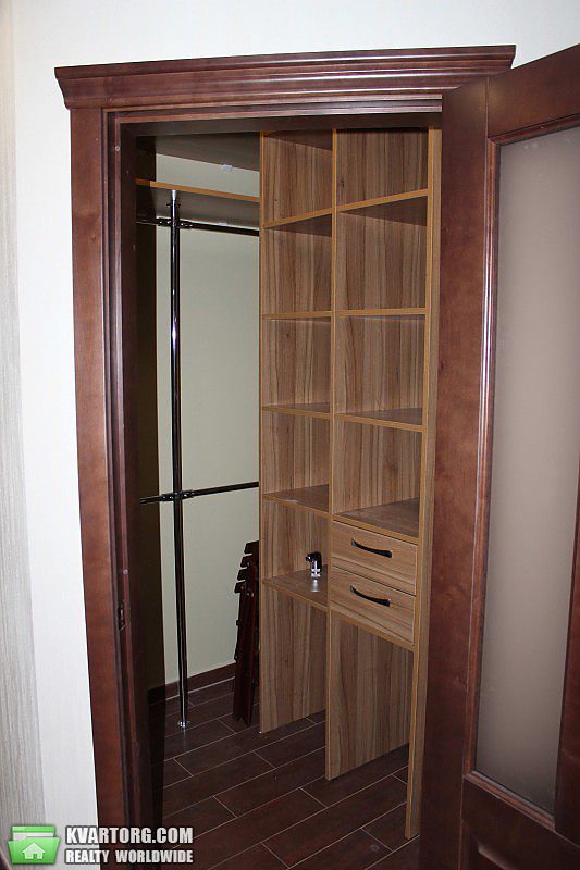 Rent out 3-room apartment. Киев,  Мильчакова — photo 10