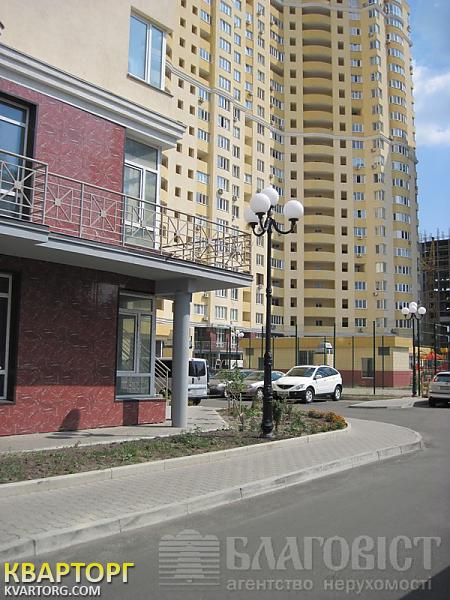 Sell 3-room apartment. Киев,  Трутенко — photo 1
