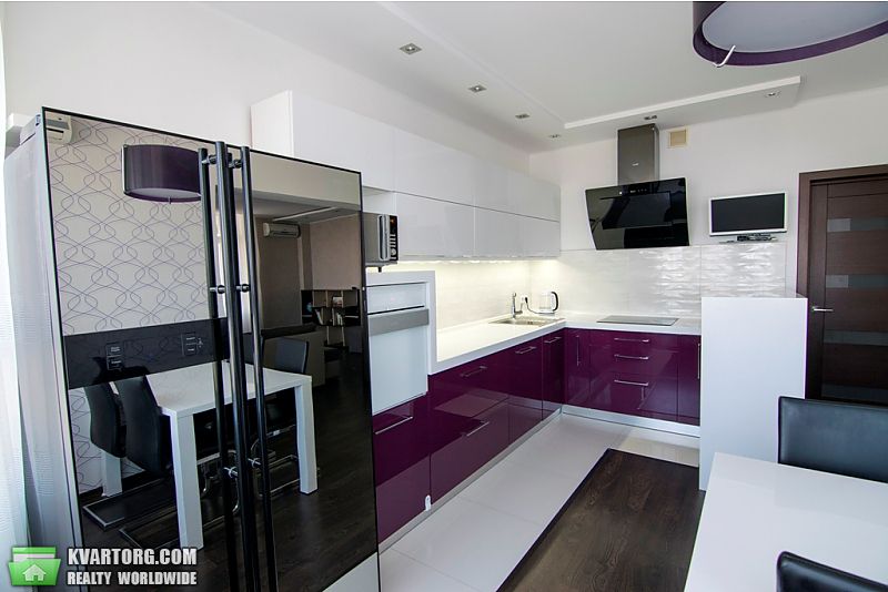 Rent out 2-room apartment. Киев,  Урловская — photo 4