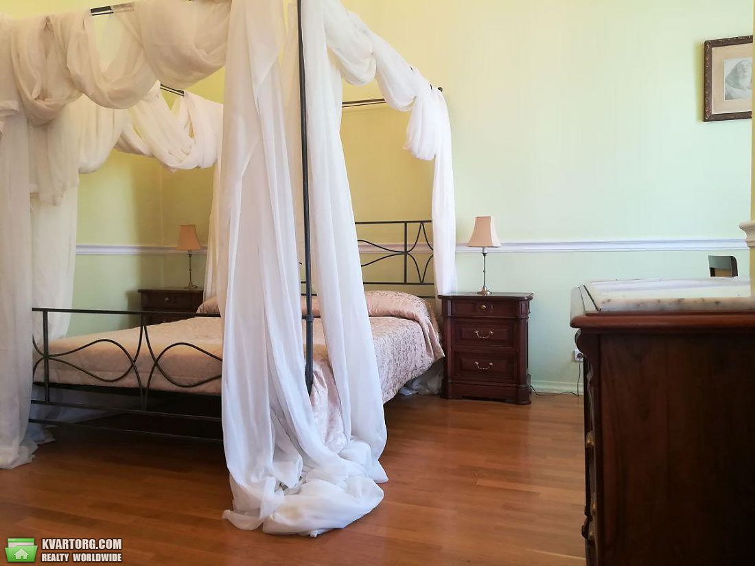 Rent out 2-room apartment. Киев,  Ярославов Вал — photo 2