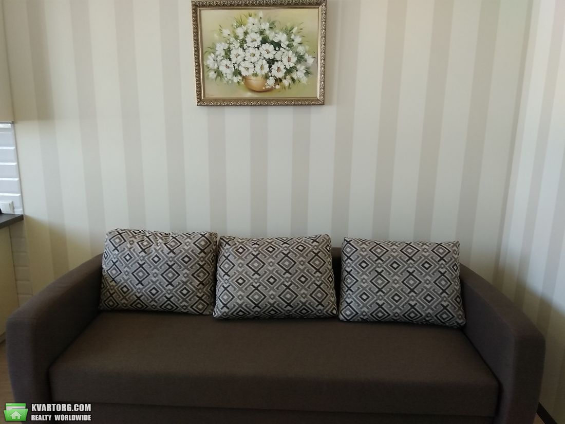 Rent out 1-room apartment. Киев,  Пчелки — photo 7