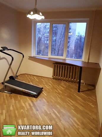 Rent out 3-room apartment. Киев,  Лятошинского — photo 5