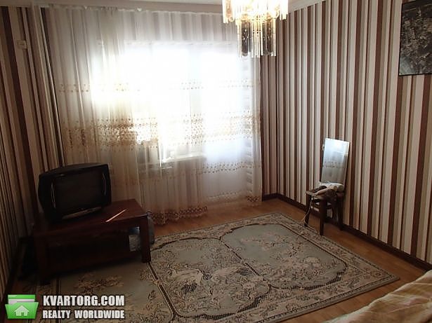 Rent out 2-room apartment. Киев, Армянская — photo 3