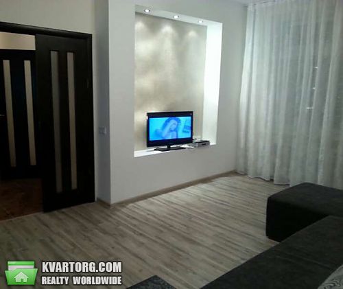 Rent out 2-room apartment. Киев, Харьковское шоссе — photo 2