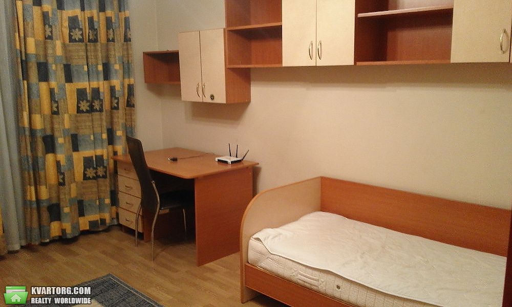 Rent out 3-room apartment. Киев, Питерская — photo 6