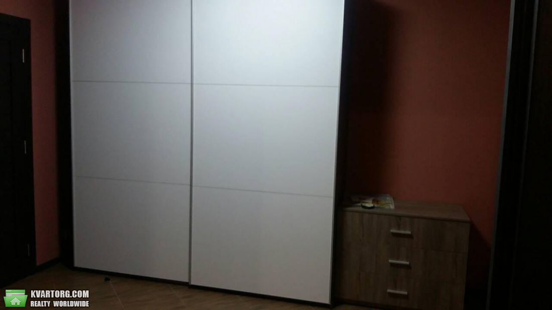 Rent out 2-room apartment. Киев,  Драгоманова — photo 4