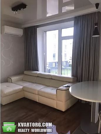 Rent out 2-room apartment. Киев, Замковецкая — photo 3