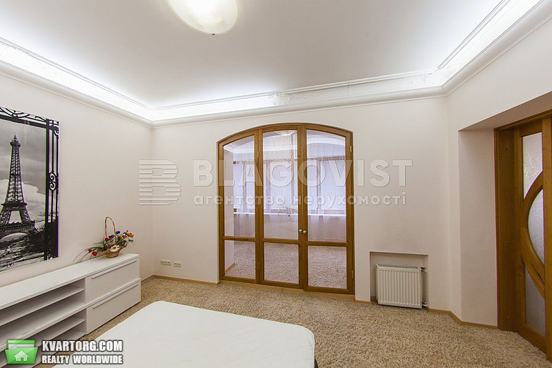 Rent out 4-room apartment. Киев, Лаврская — photo 4