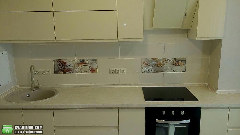 Rent out 1-room apartment. Киев,  Драгомирова — photo 1