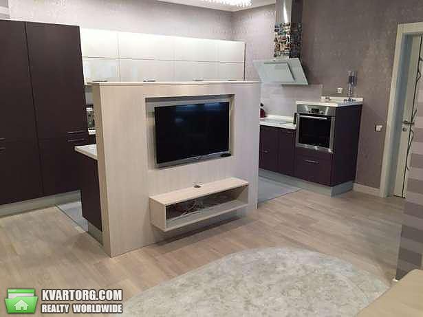 Sell 2-room apartment. Киев,  Щорса — photo 3