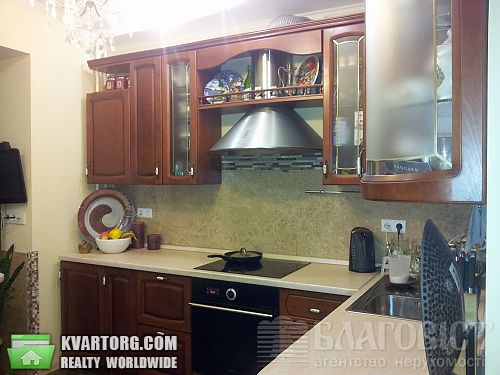 Sell 2-room apartment. Киев,  Автозаводская — photo 2